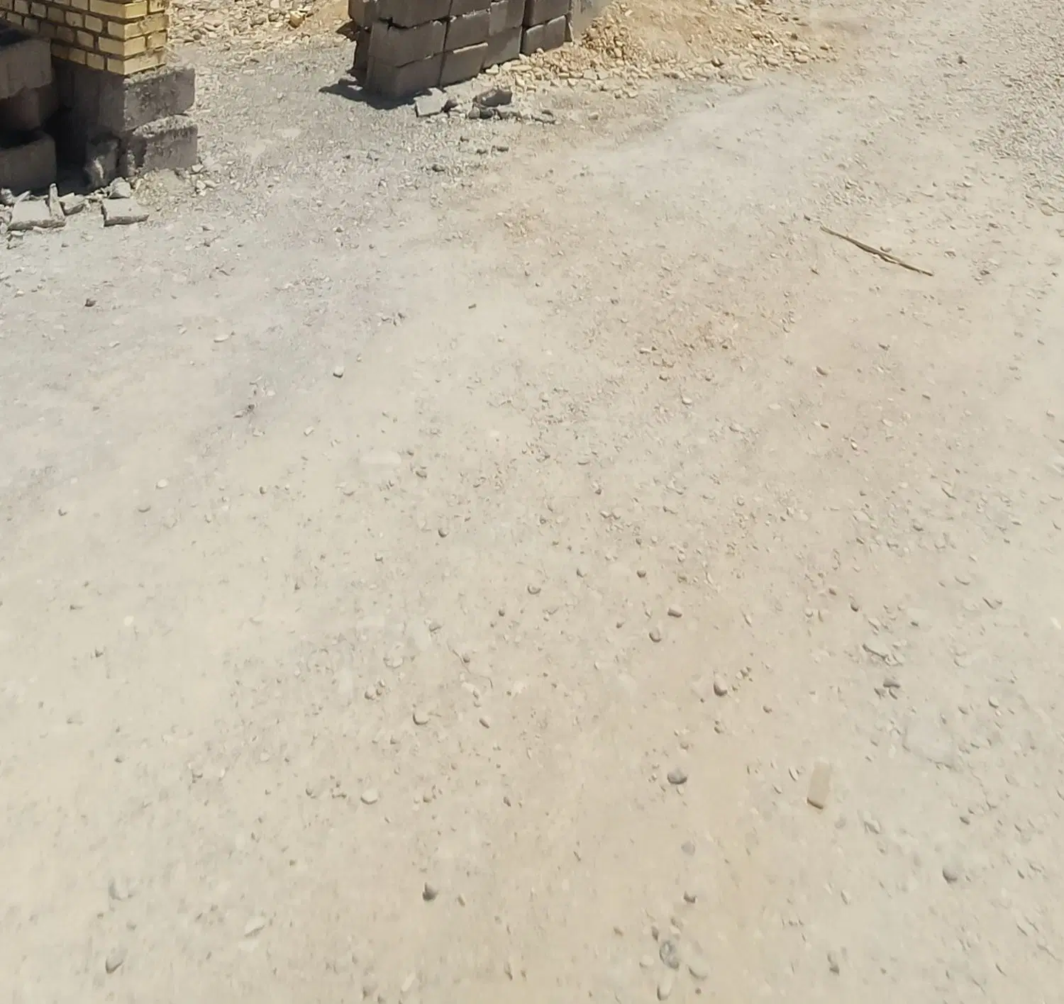 فروش منزل نیمه کاره سقف زده