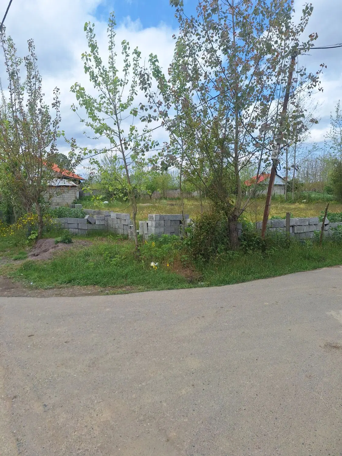 زمین مسکونی