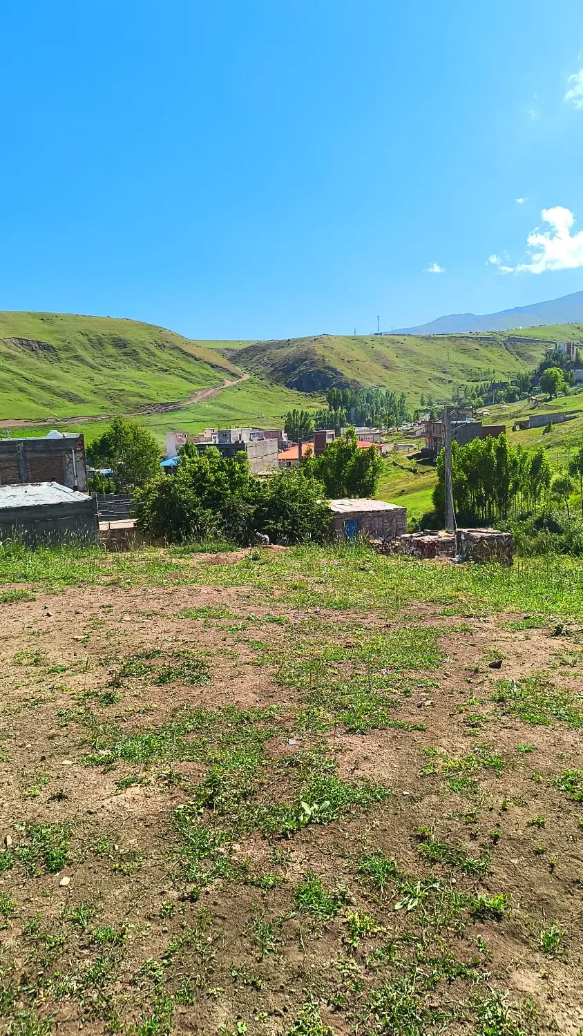 یک قطعه زمین