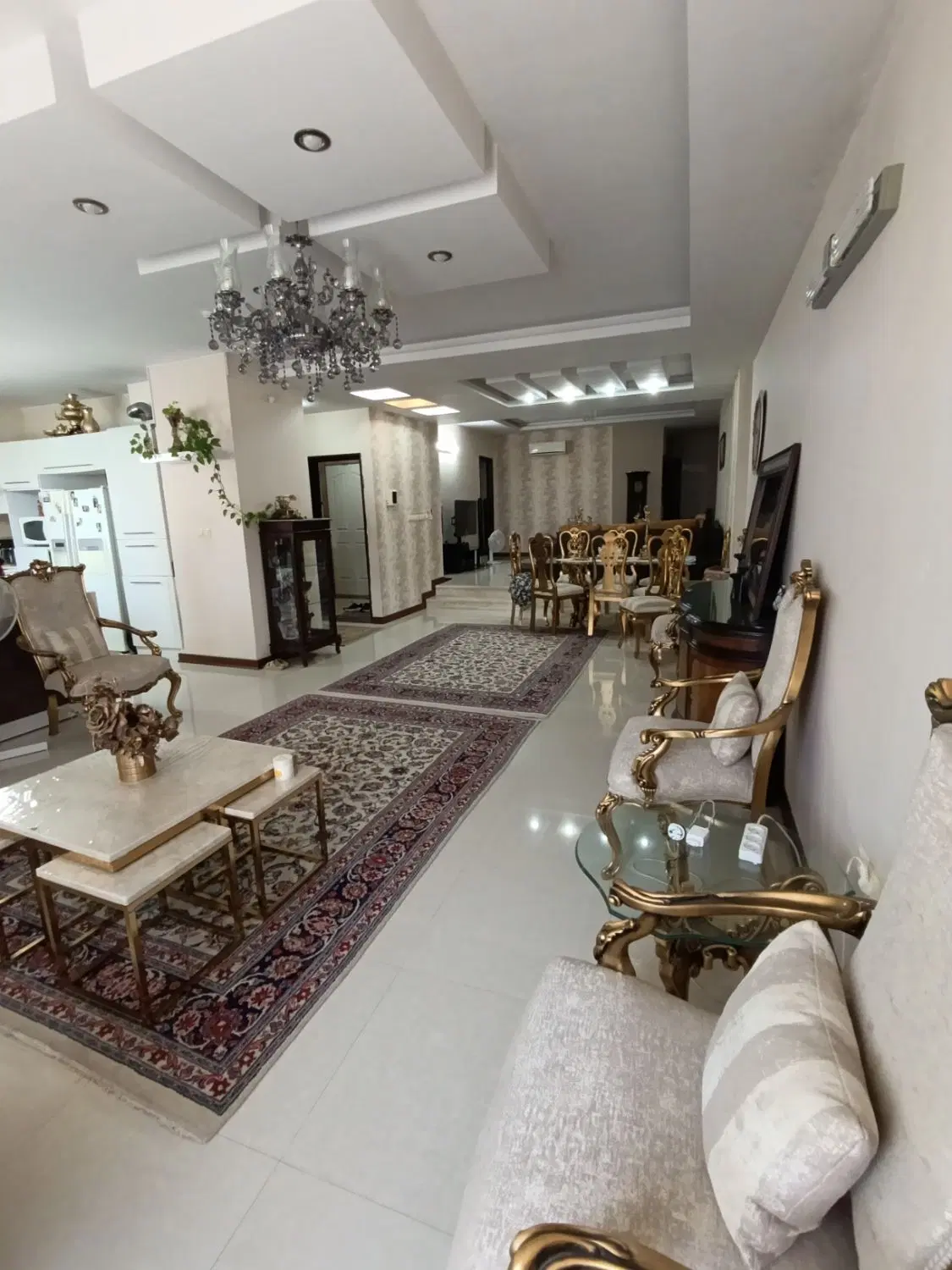 دانش آموز ۱۵۰ متر