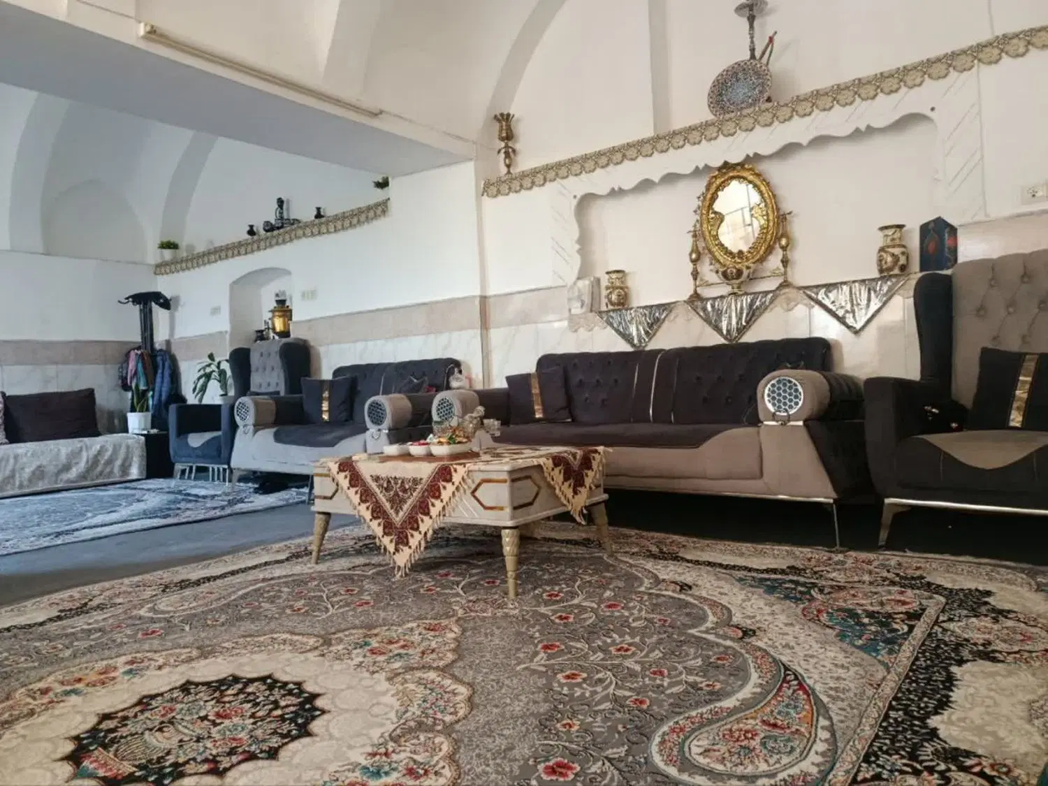 فروش خانه ویلایی سه بر در خ آذر