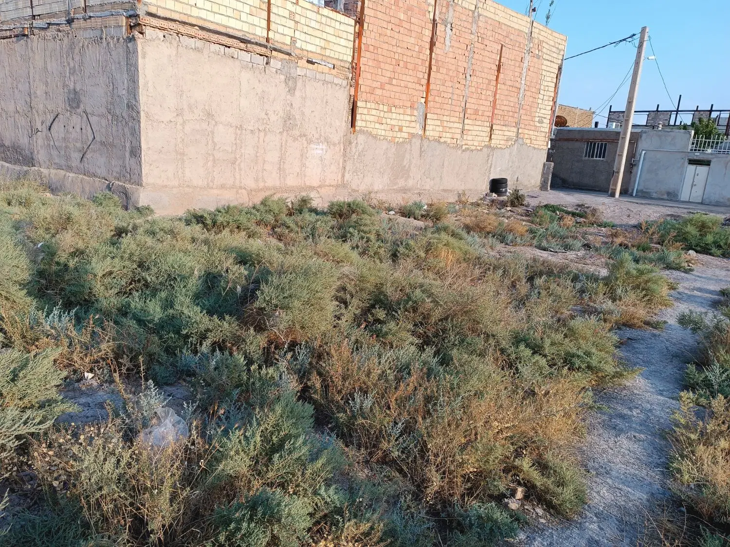 زمین به متراژ ۱۳۶ متر  در الوار