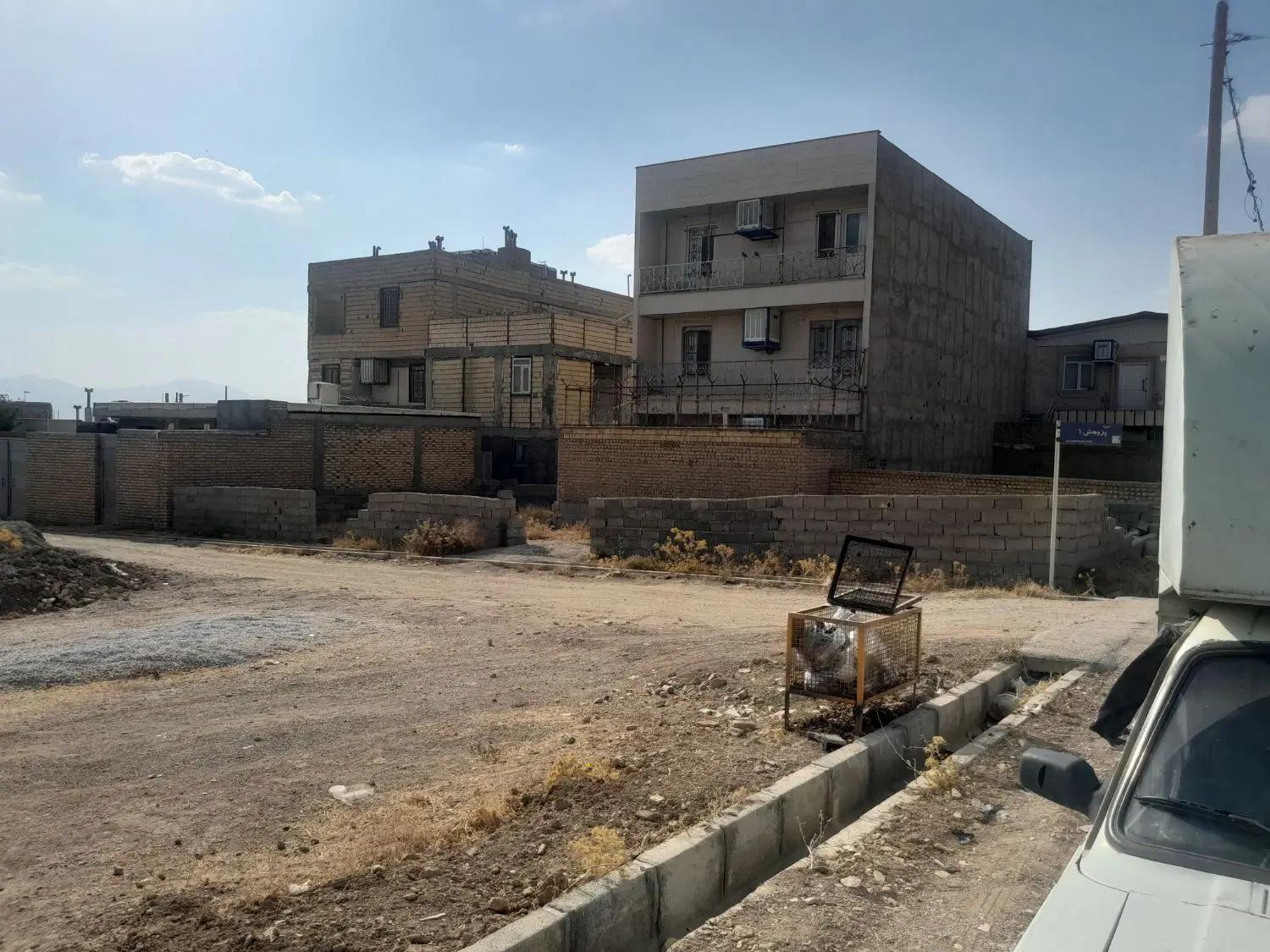 ۱۲۵ متر زمین قلفتی در کوهانی پشت مدرسه