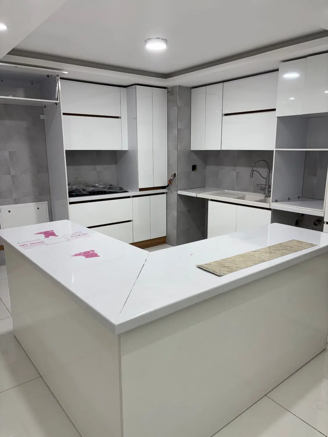 اجاره آپارتمان سه خوابه_ عفیف آباد _لوکس