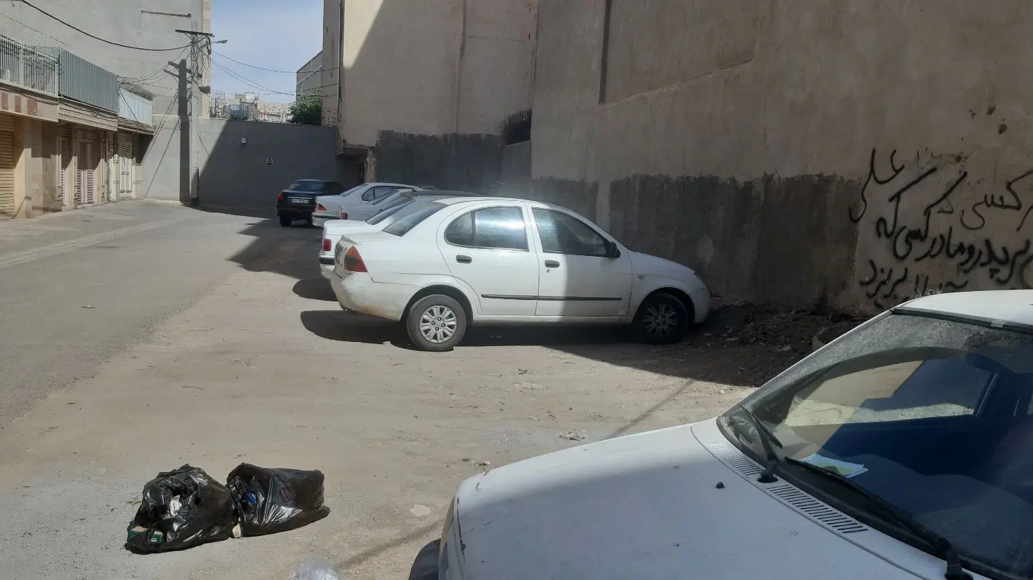 زمین با پروانه غلفتی آماده ساخت