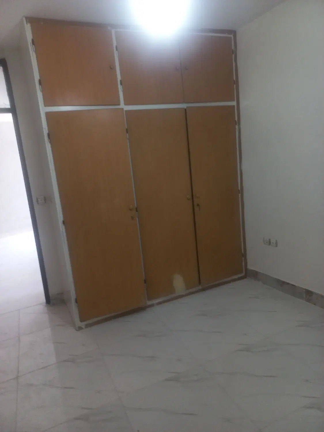 اجاره آپارتمان طبقه همکف  حیاط خلوت و نور دار