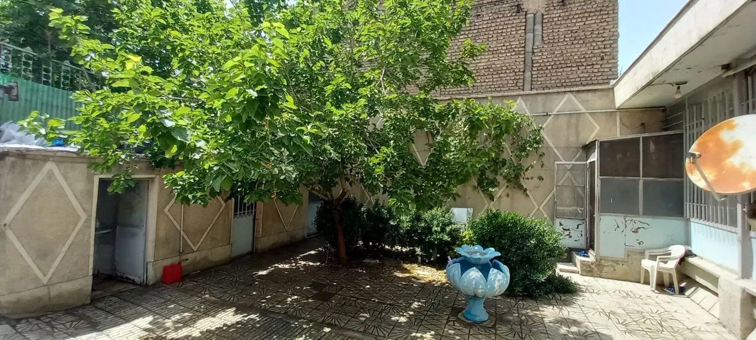 ویلایی ۱۹۰ متری دو طبقه قابل سکونت و سرمایه گذاری