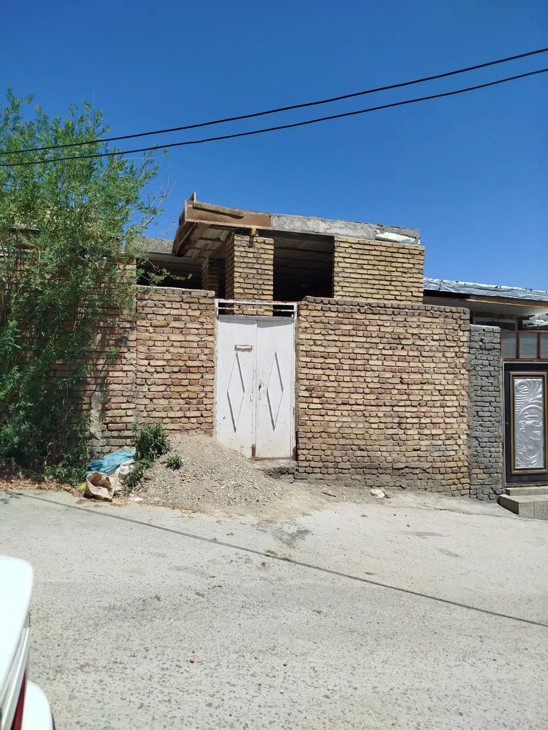 زمین نیمه ساخت کشتارگاه