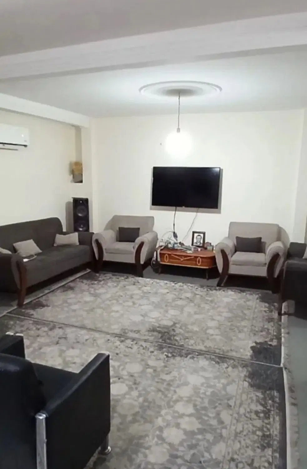 فروش واحد ۷۵ متری طبقه ی اول دو خوابه آسانسور دار