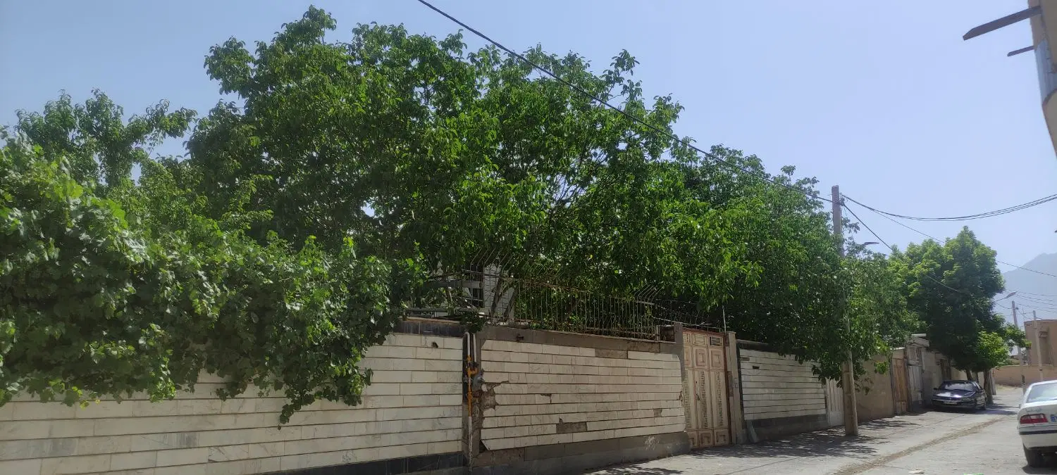 منزل دو طبقه