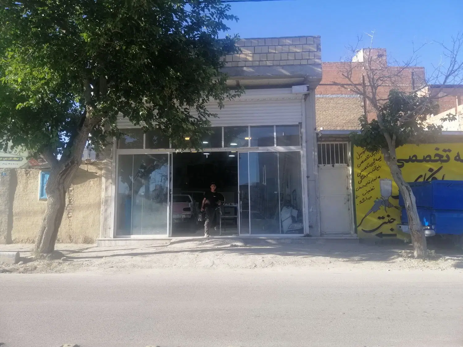 تجاری_۹۰ متر_حکیم