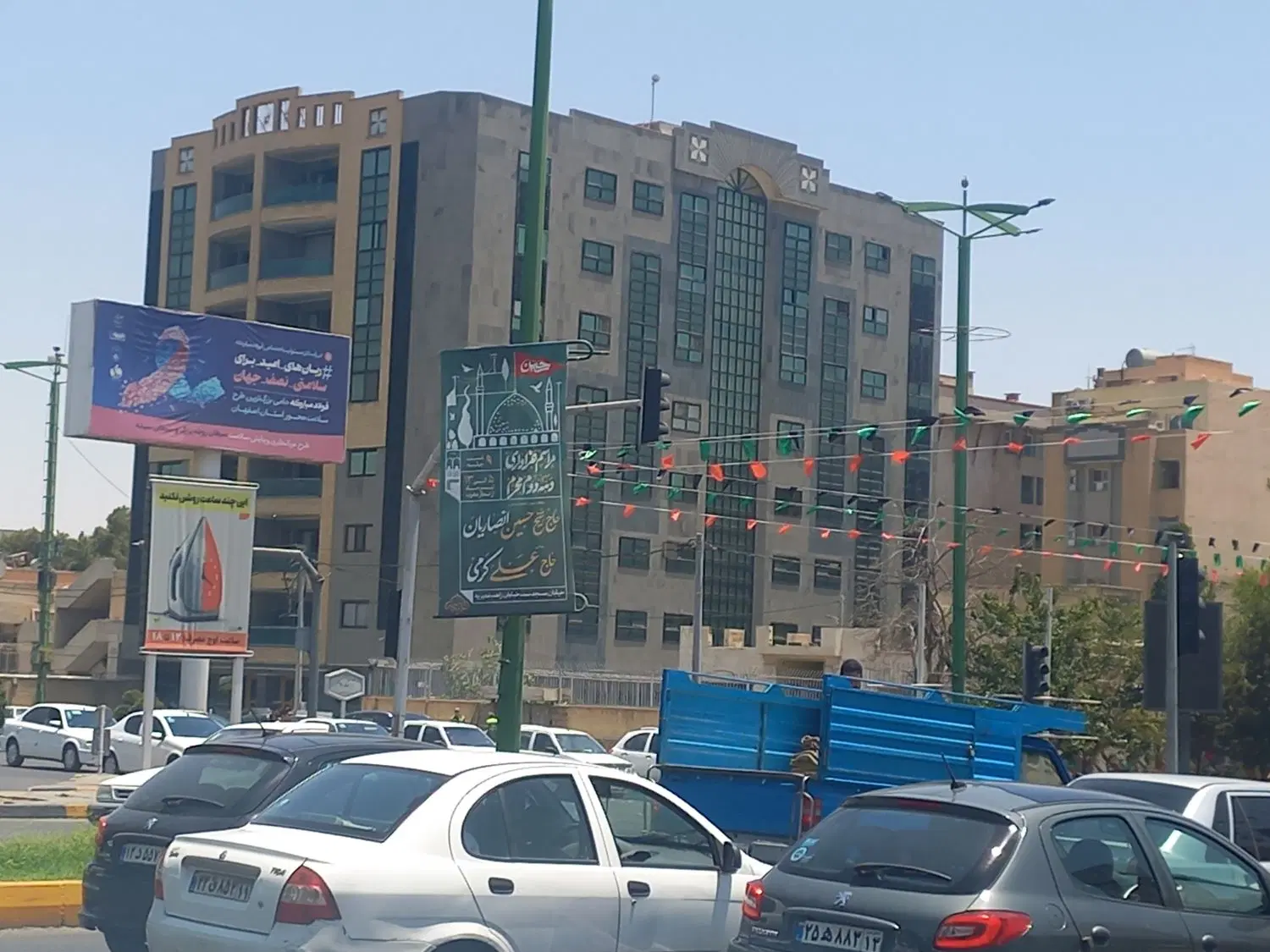 خیابان ارباب ۹۰ متر مربع