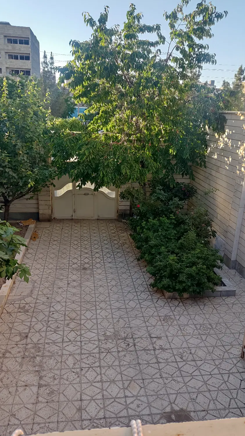 فروش مسکونی ویلایی دو طبقه