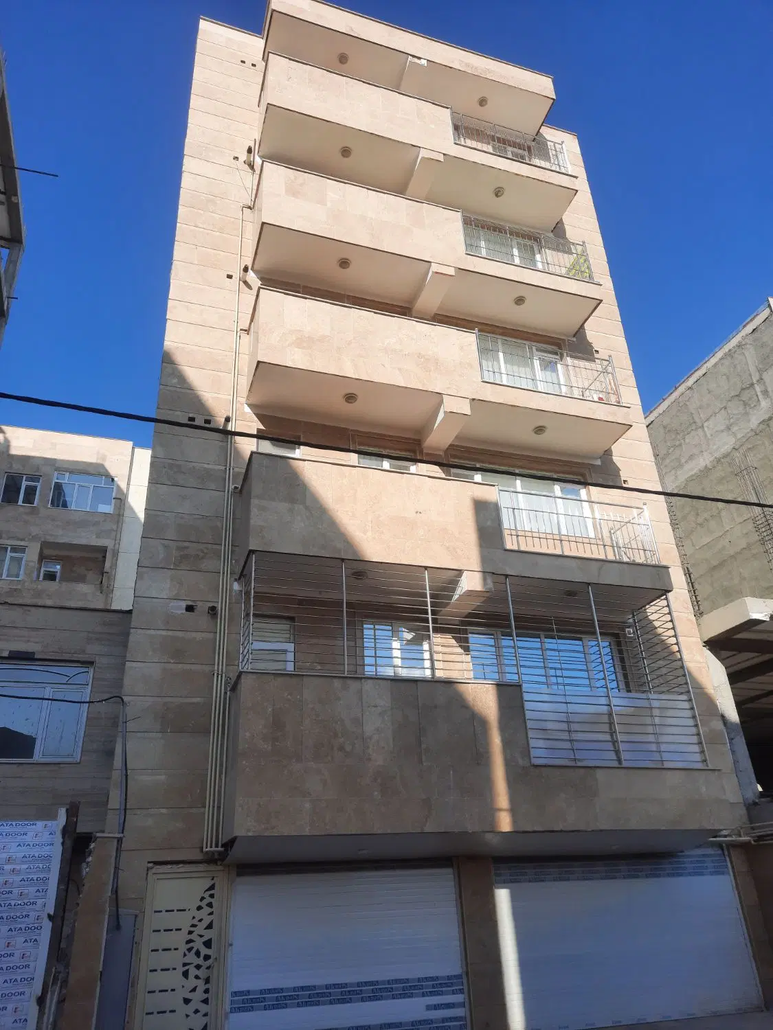 ۷۳متر اپارتمان روبروی پمپ بزین فرزانه