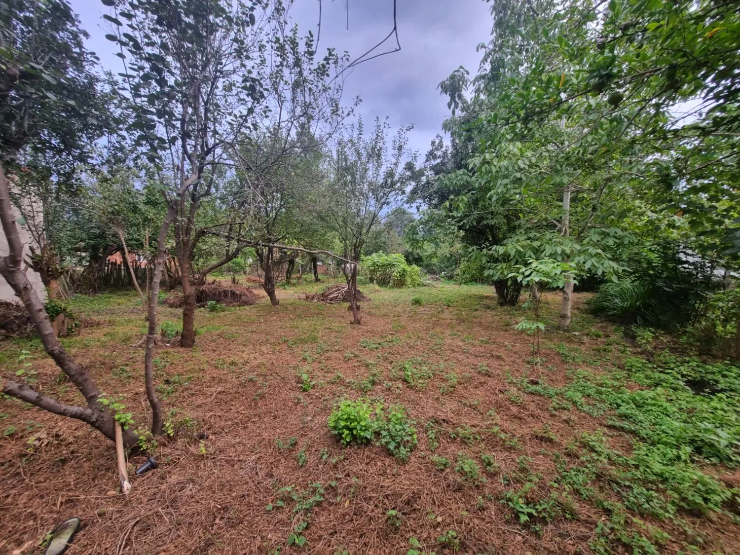 ۹۰۰ متر زمین مسکونی