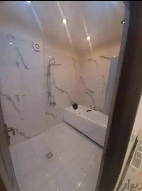 ۱۴۰ متری نوساز واوان میدان شهرداری
