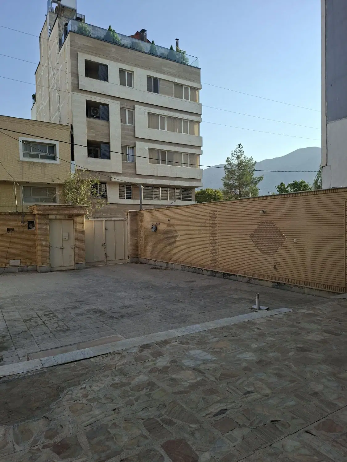 فروش چندین قطعه  زمین با متراژ مختلف قبرستان جابه