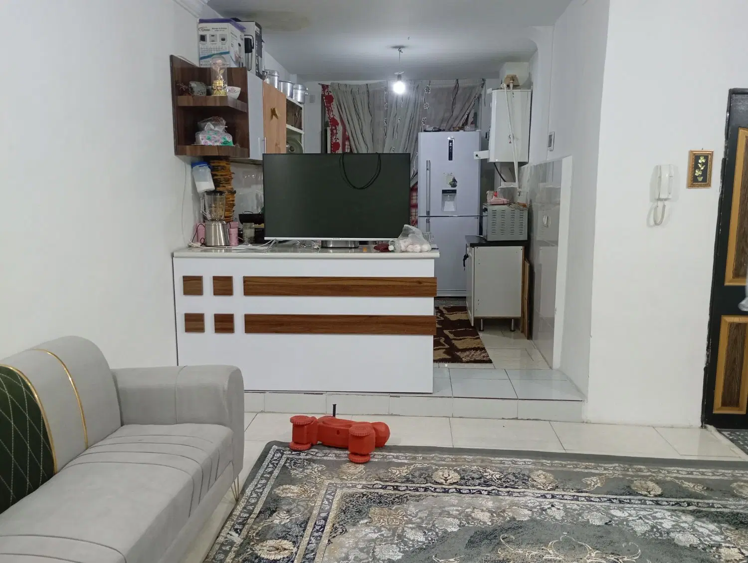 یک واحدآپارتمان باهوایی درتوس۸۷فروشی،