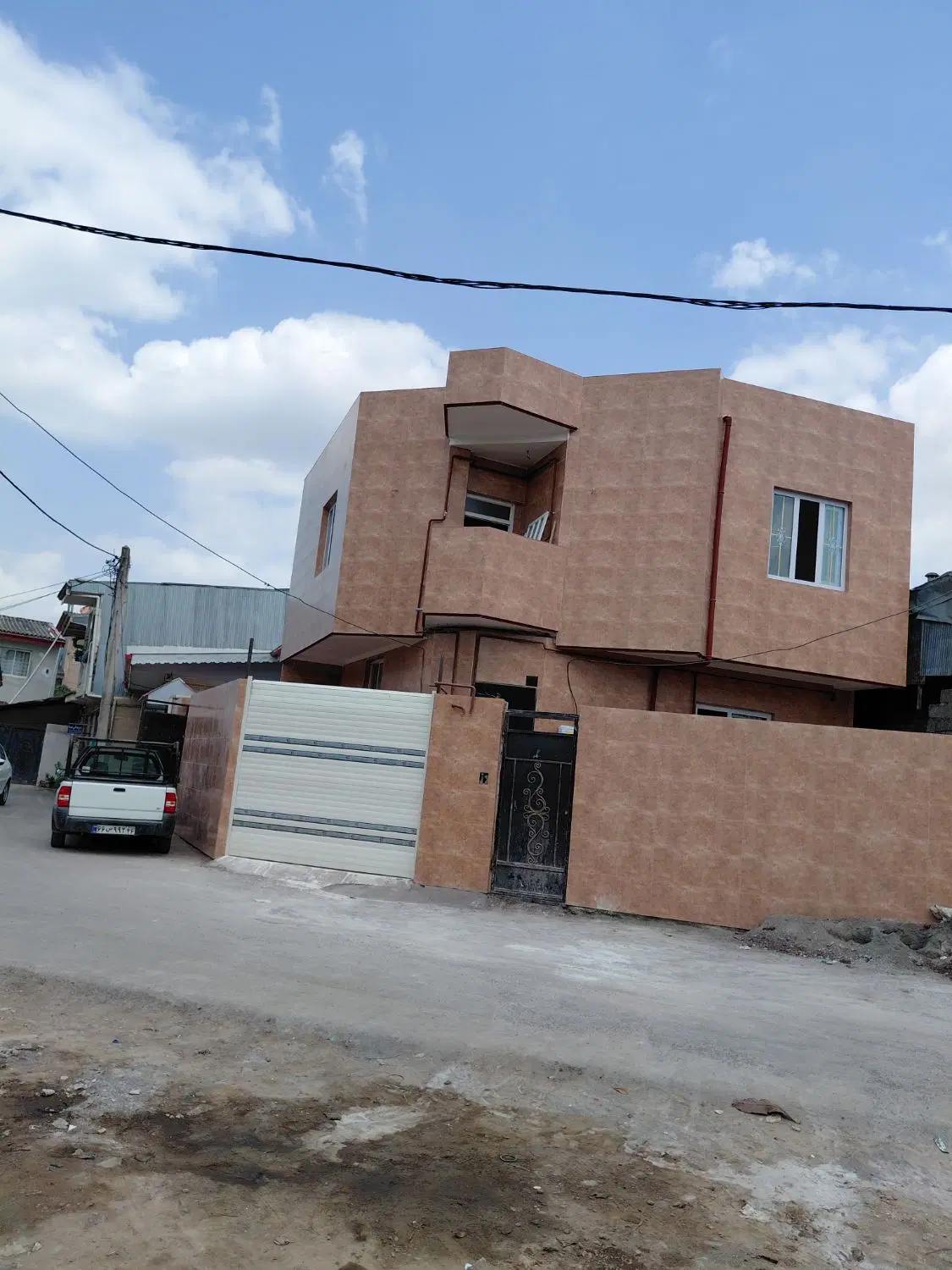 فروش آپارتمان دو طبقه دو واحد