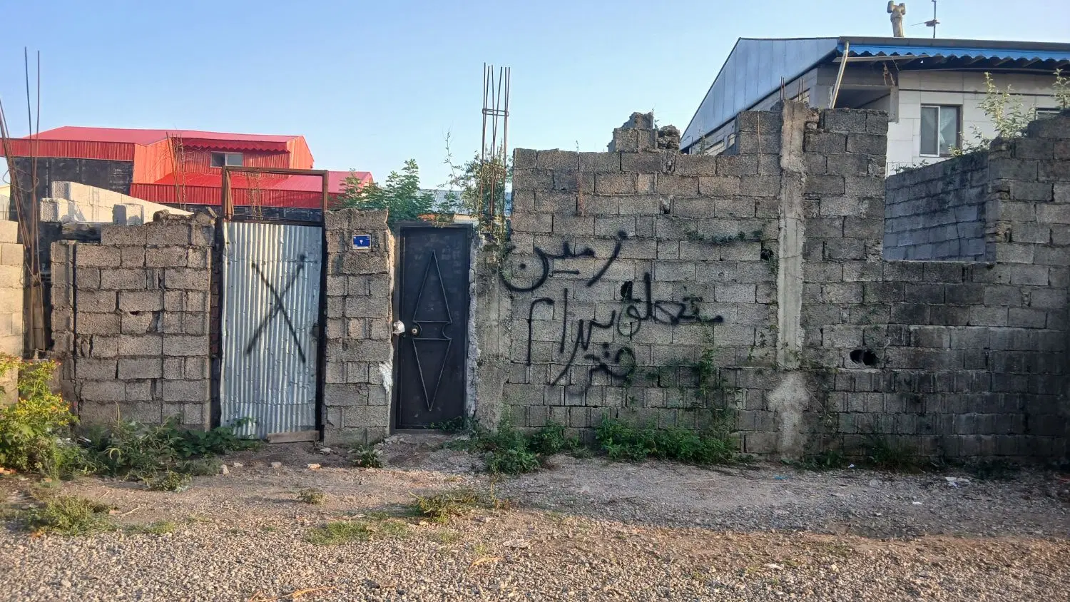 زمین ۲۰۰ متری مسکونی