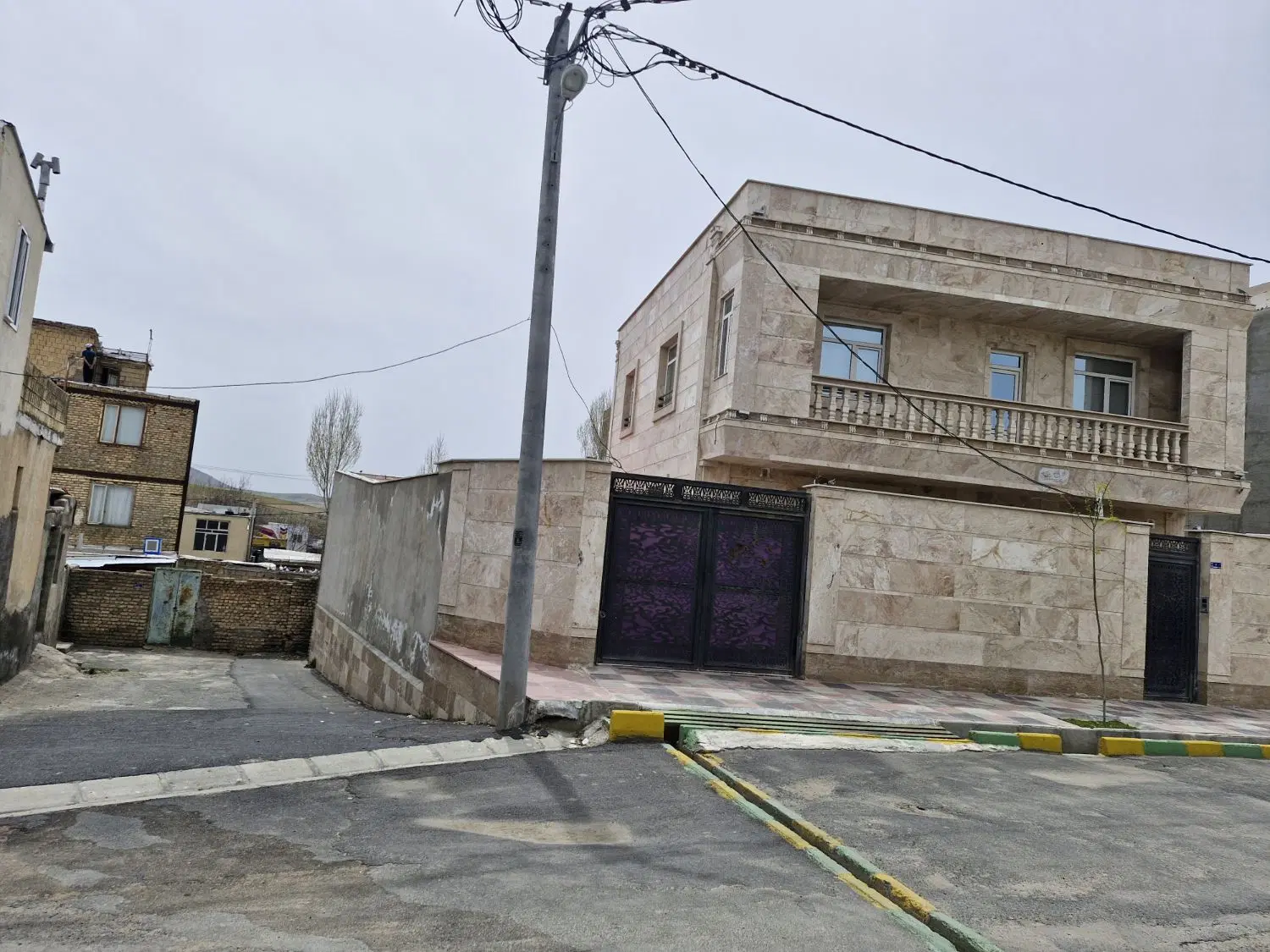 زمین مسکونی درشهر هندودر