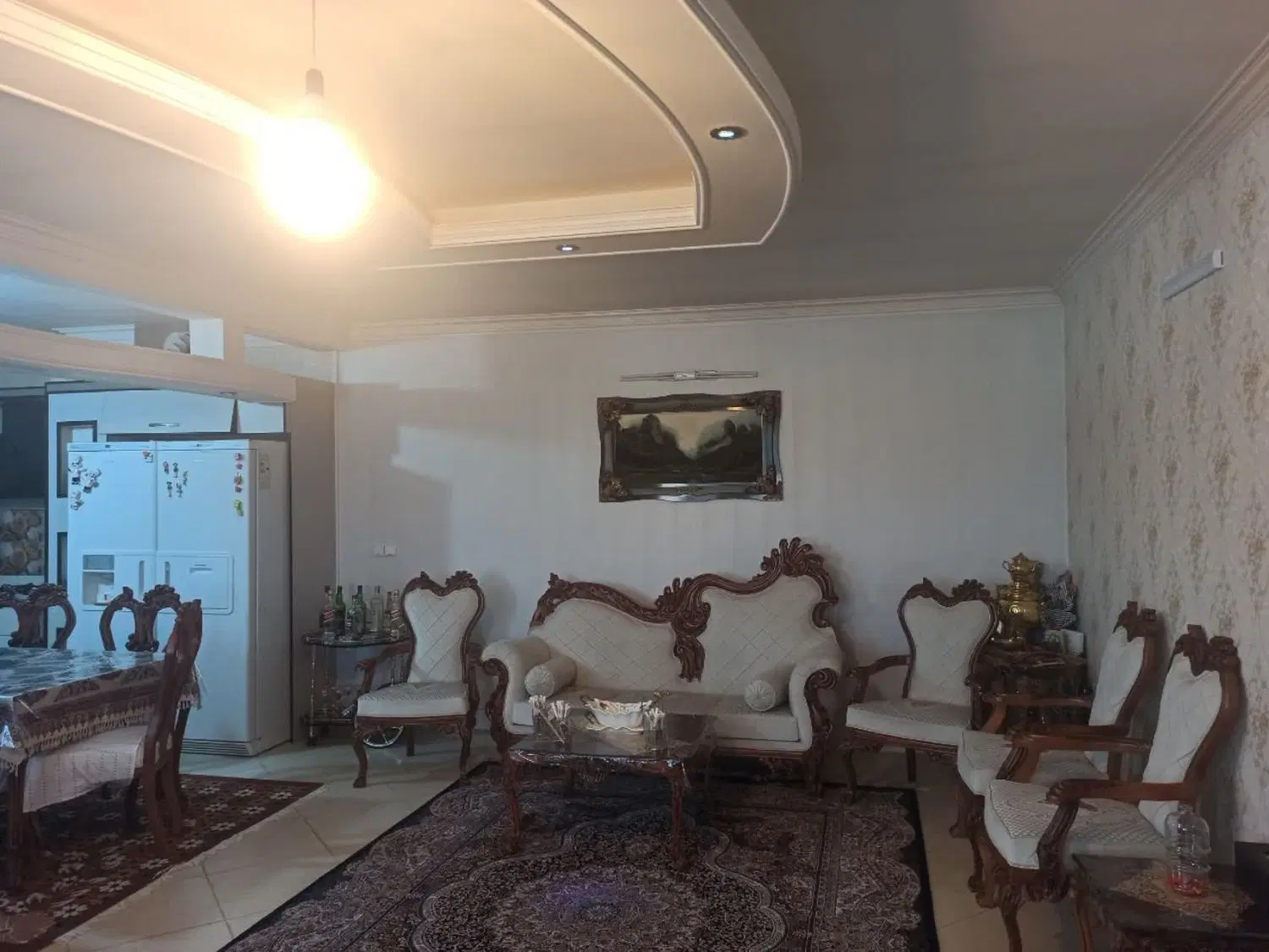 واحد ۹۹ متری اندیشه بلوار ارتش