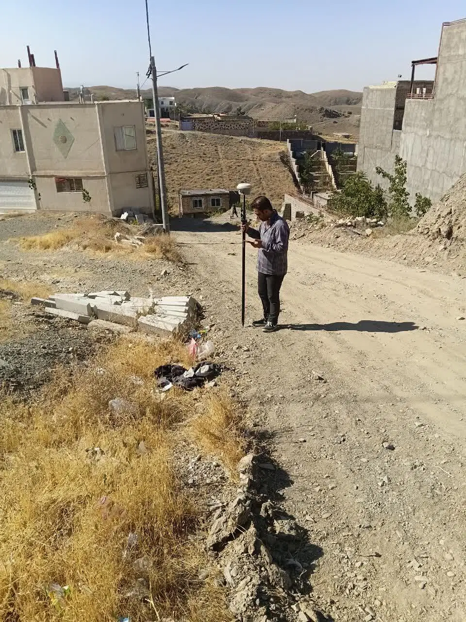 زمین ابرده علیا(بنیادمسکن)