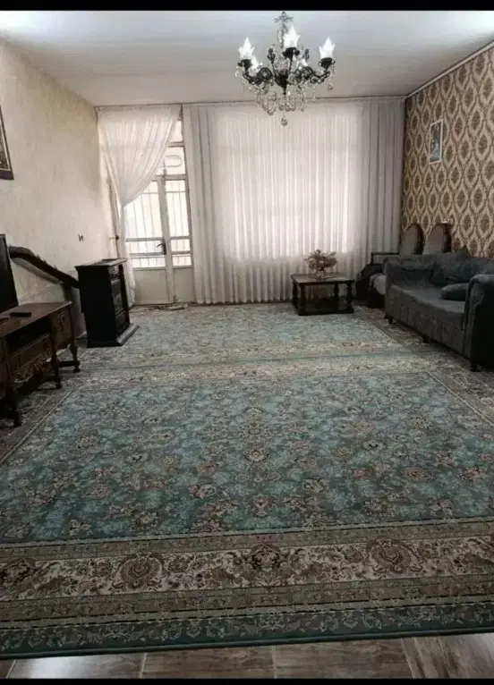 هم خونه خانم