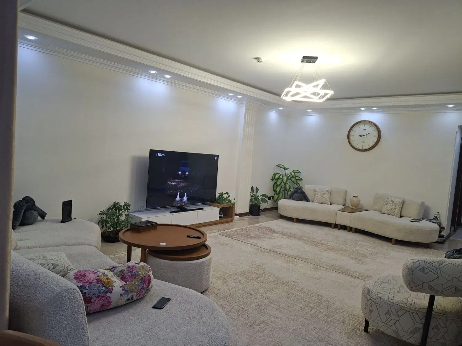 110متر آهنگ قیام