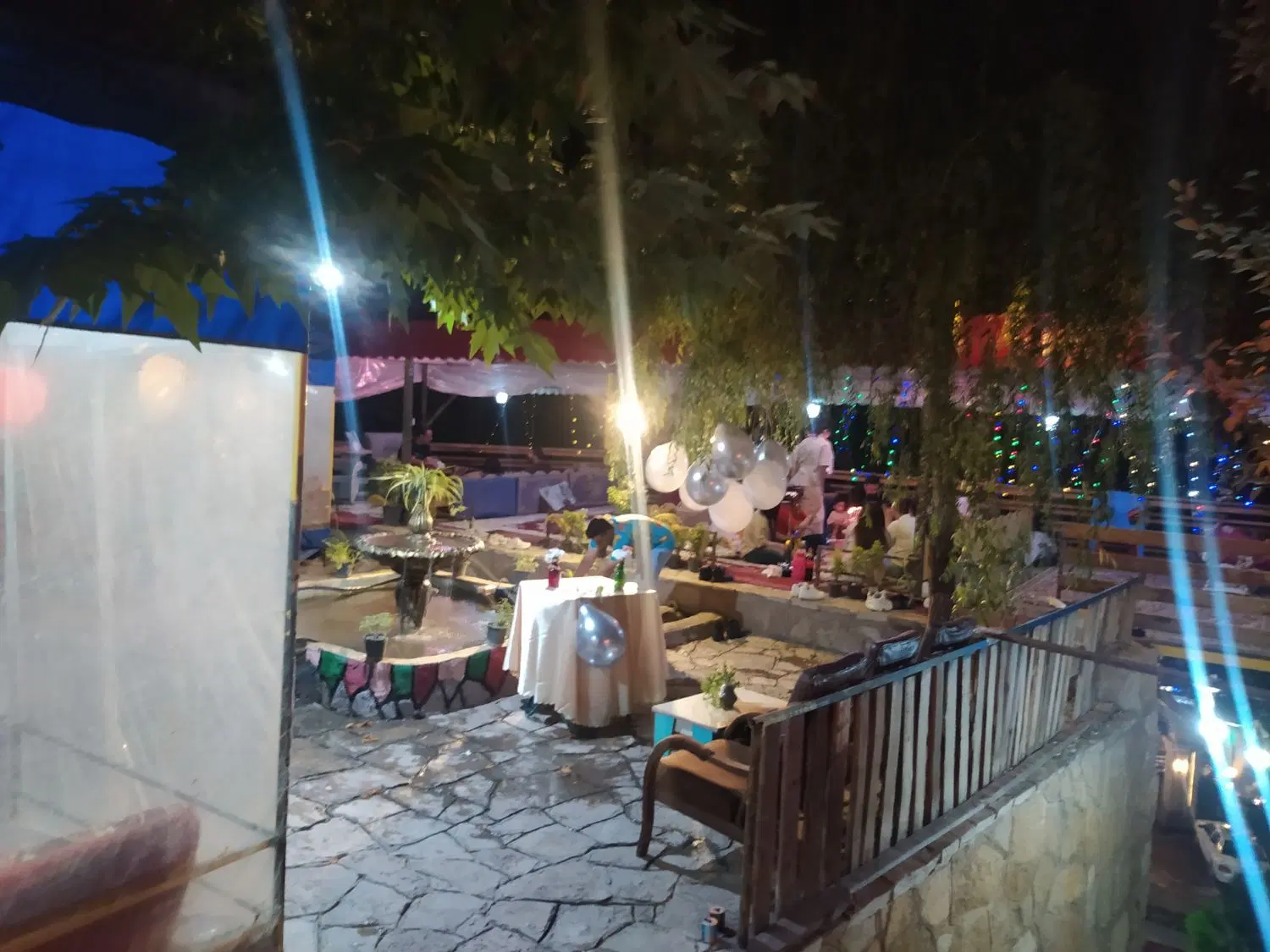 کافه آلاچیق اقتصادی ابرده جنگلی
