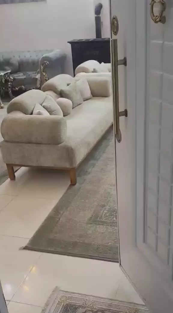 آپارتمان ۱۳۰متری رهن و اجاره شهرک صبا