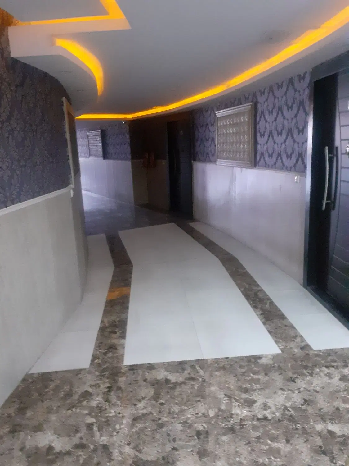 آپارتمان۱۰۵متری در برج مجلل ساحل