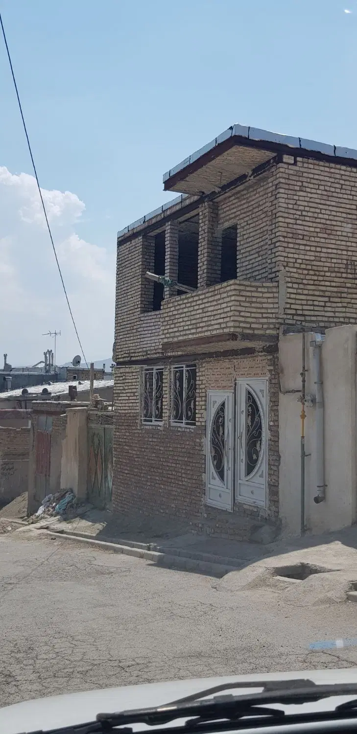 ساختمان ۲طبقه