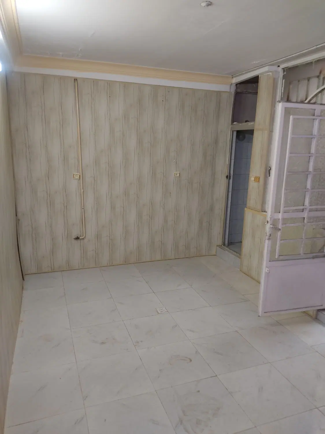 سه طبقه آپارتمان 75متری
