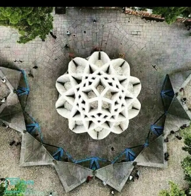 ۷۰۰ متر زمین حاشیه جاده اصلی داخل بافت قابل ساخت