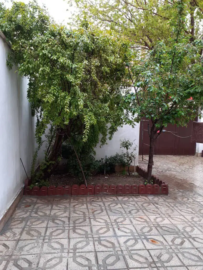 ملک حیاط دار ویلایی