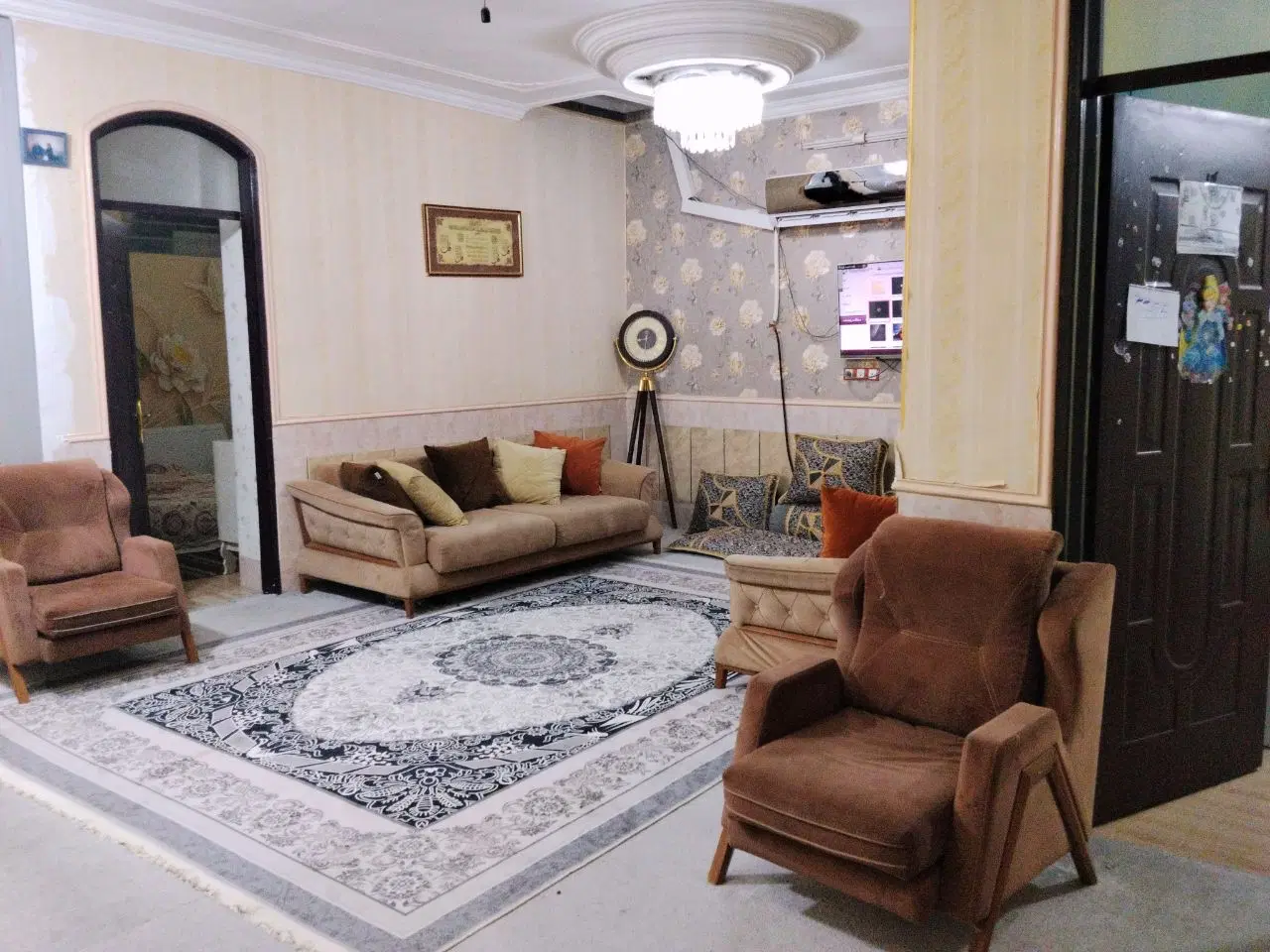 ویلایی شیک سید قطب ۱۱ مابین سعدی و میرحسینی