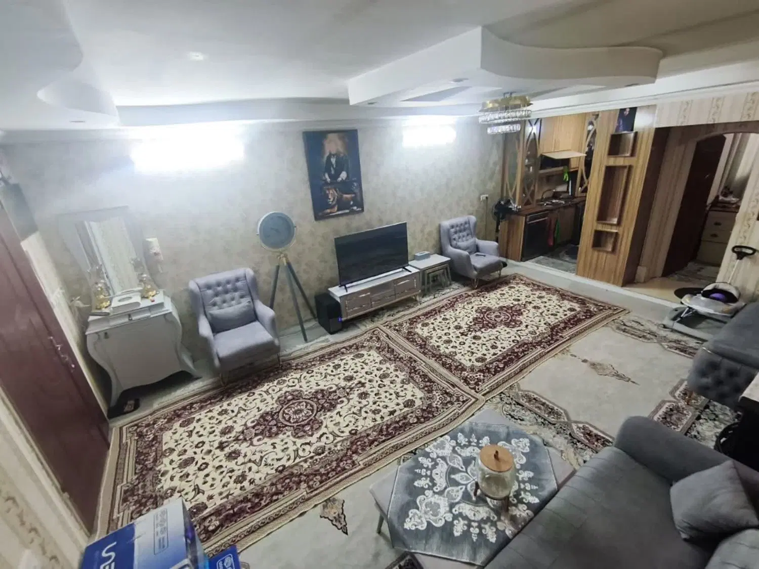 آپارتمان ۷۵ متر دوخوابه میلان ۱۵ متری ایثارگران