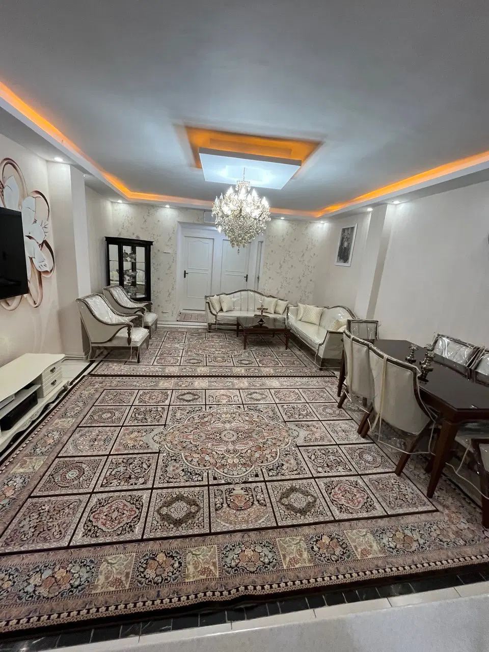 آپارتمان ۷۳ متری