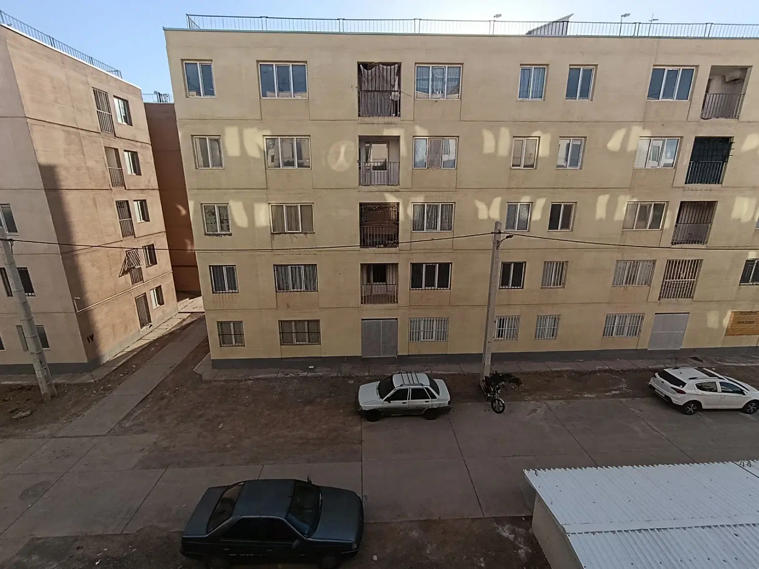 کیسون سه خوابه زون دو طبقه سوم خام
