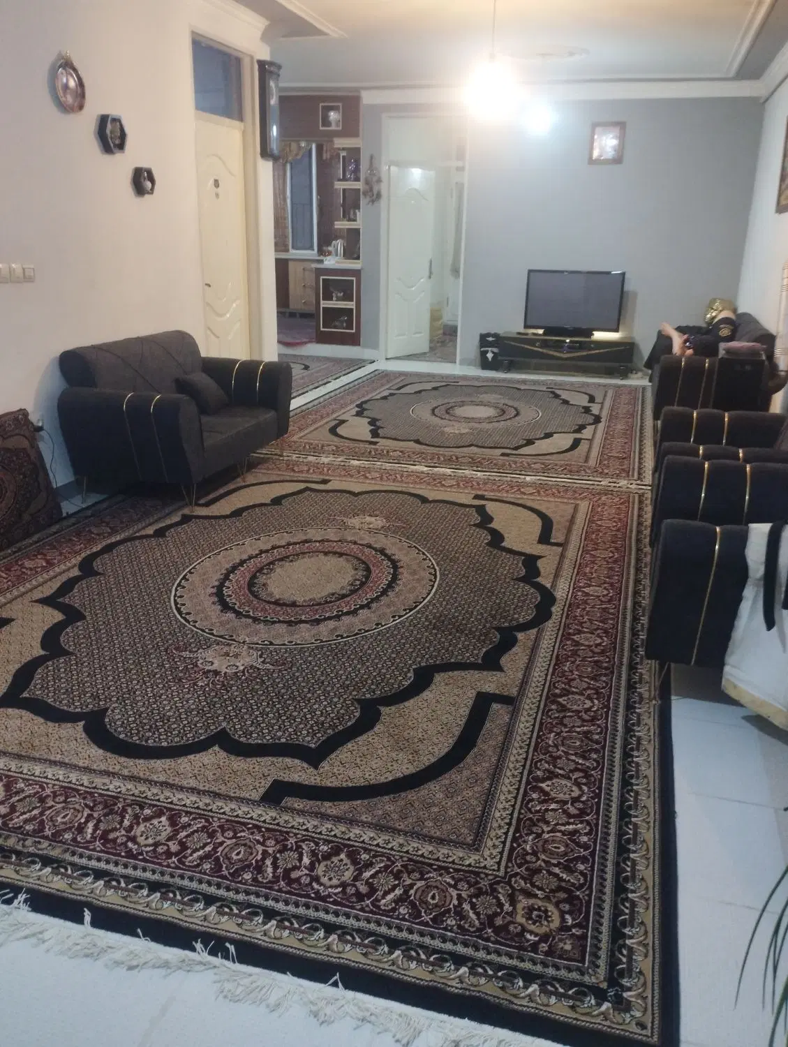 فروش ملک به متراژ زیربنا130متر حیاط دار دو خوابه