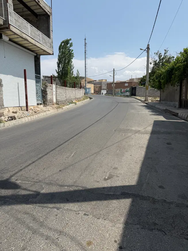 105 متر زمین بر خیابان ایلگلی