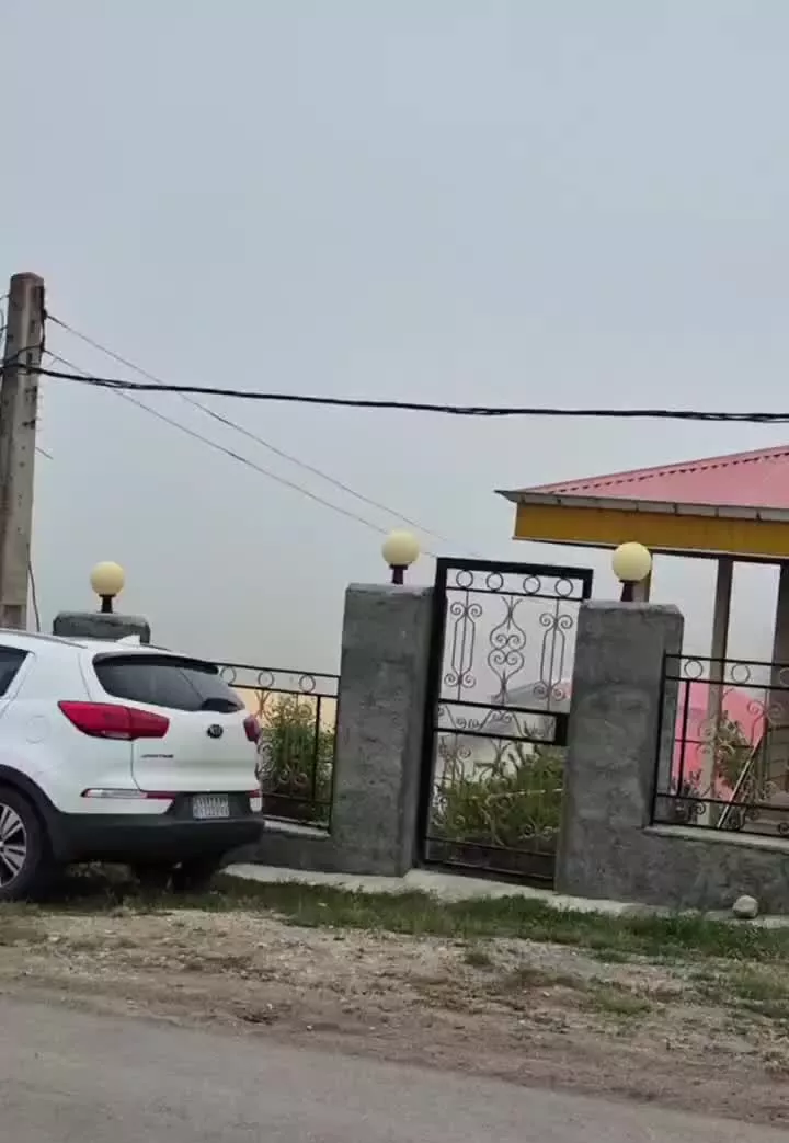 ۲ واحدی ۱۶۰ متری تک برگ سندی همراه با پایان کار
