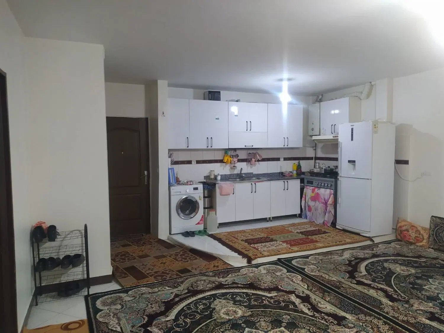 یک باب واحد مسکونی ۲ خاب ۷۵ متر مفید آپارتمانی