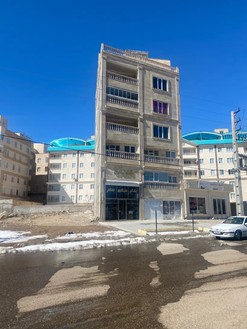 فروش آپارتمان تک واحدی میدان قارتال۱۲۵متری
