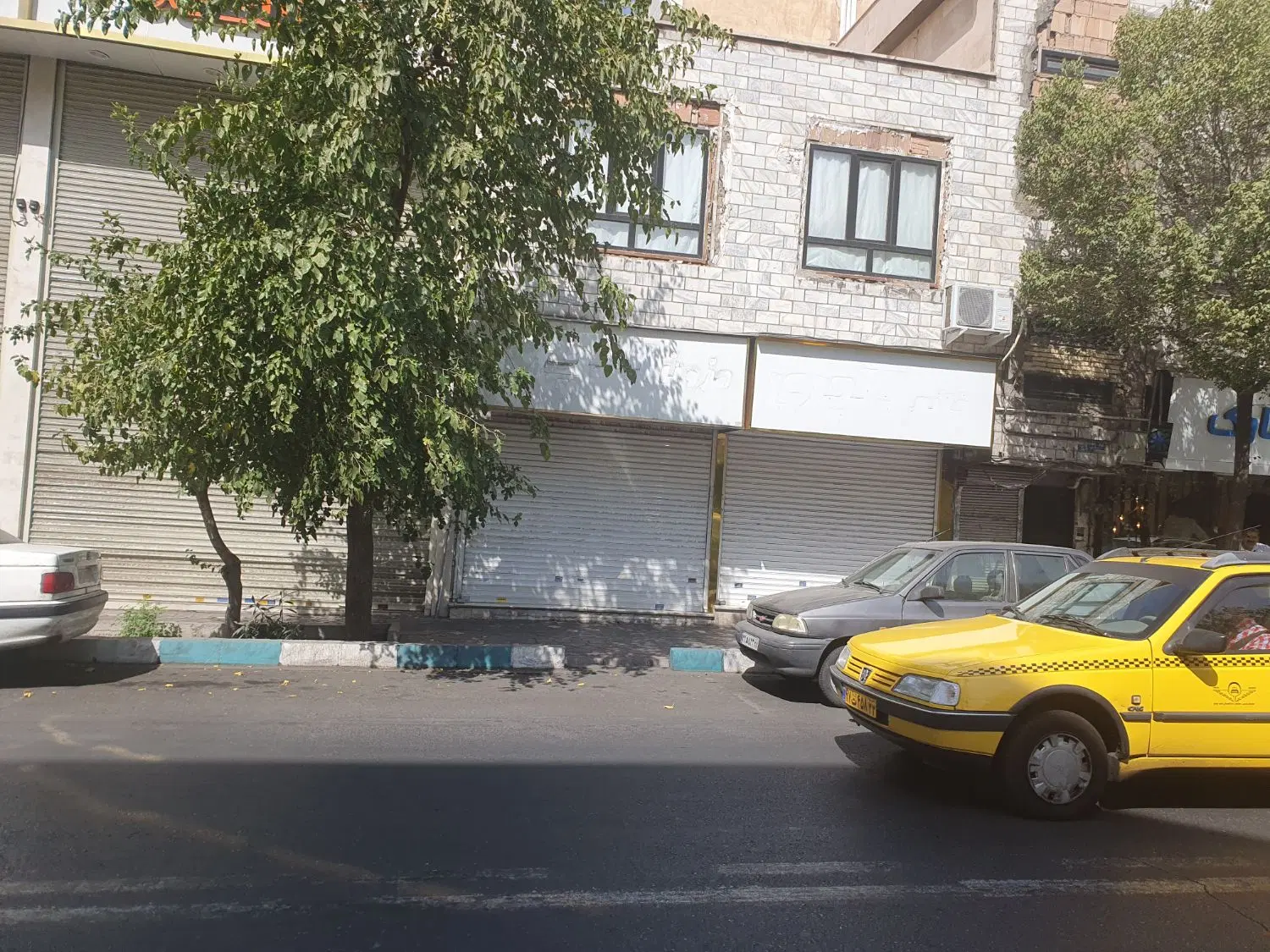 مغازه ۱۷ متری ابتدای خ اول