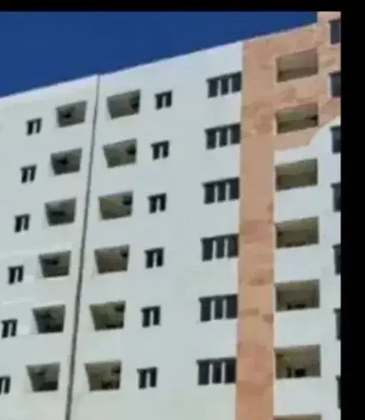 آپارتمان ۱۲۰۰ واحدی