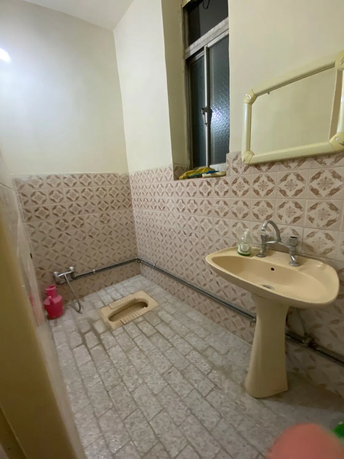 طبقه بالا اداری تک خواب جای خوب