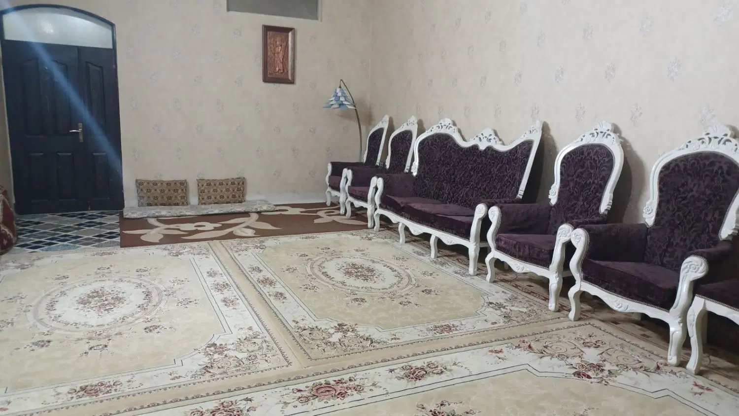 سوئیت ۱۰۰متری طبقه همکف محدوده‌ طبرسی شمالی۲۲
