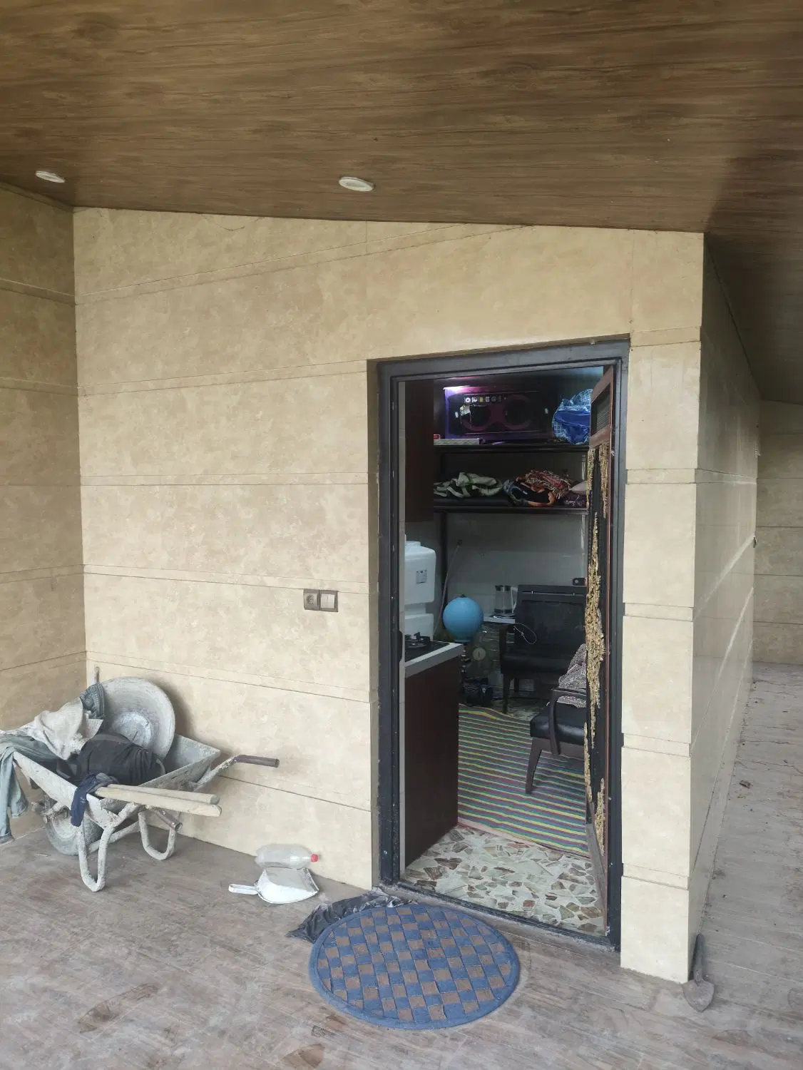 ۵۲۰ متر زمین مسکونی سند دار